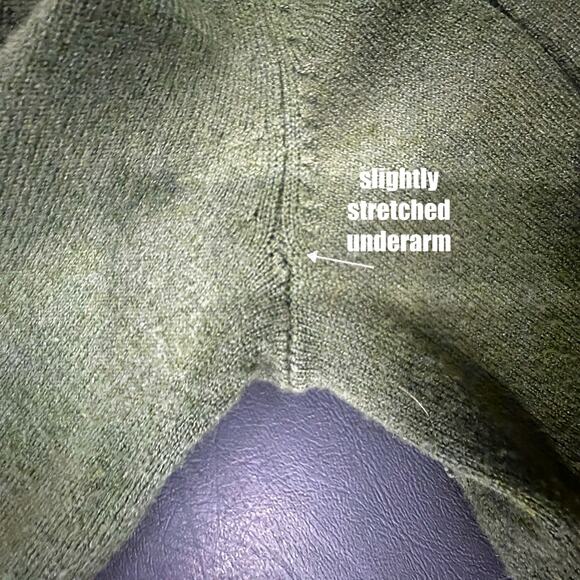 Soft Surroundings Sweater Women's Size M Green Wood Style Buttons Pockets Cozy - Picture 4 of 8